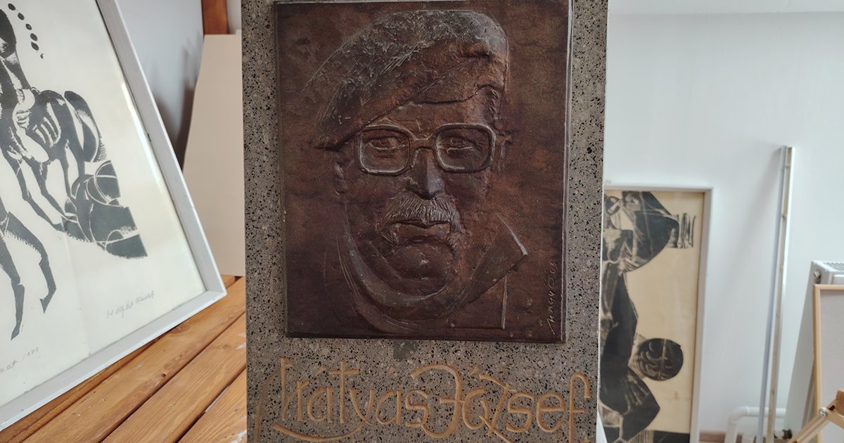 Emlékét éltetik, a műveket őrzik